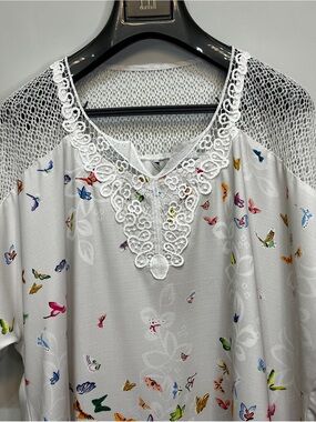 MNWT - White Butterfly Lace-Trim Crochet Yoke Tunic Top